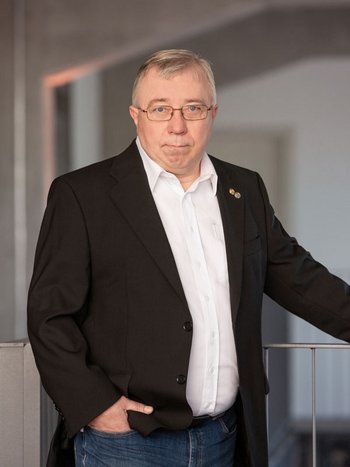 Werner Wenzlokat Werner Wenzlokat