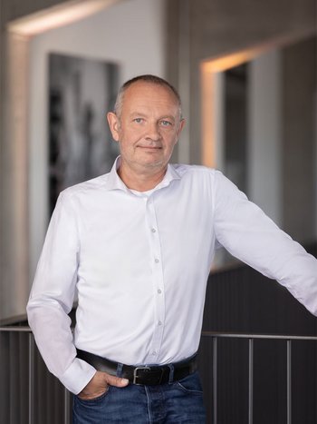 Frédéric Bleuse Frédéric Bleuse